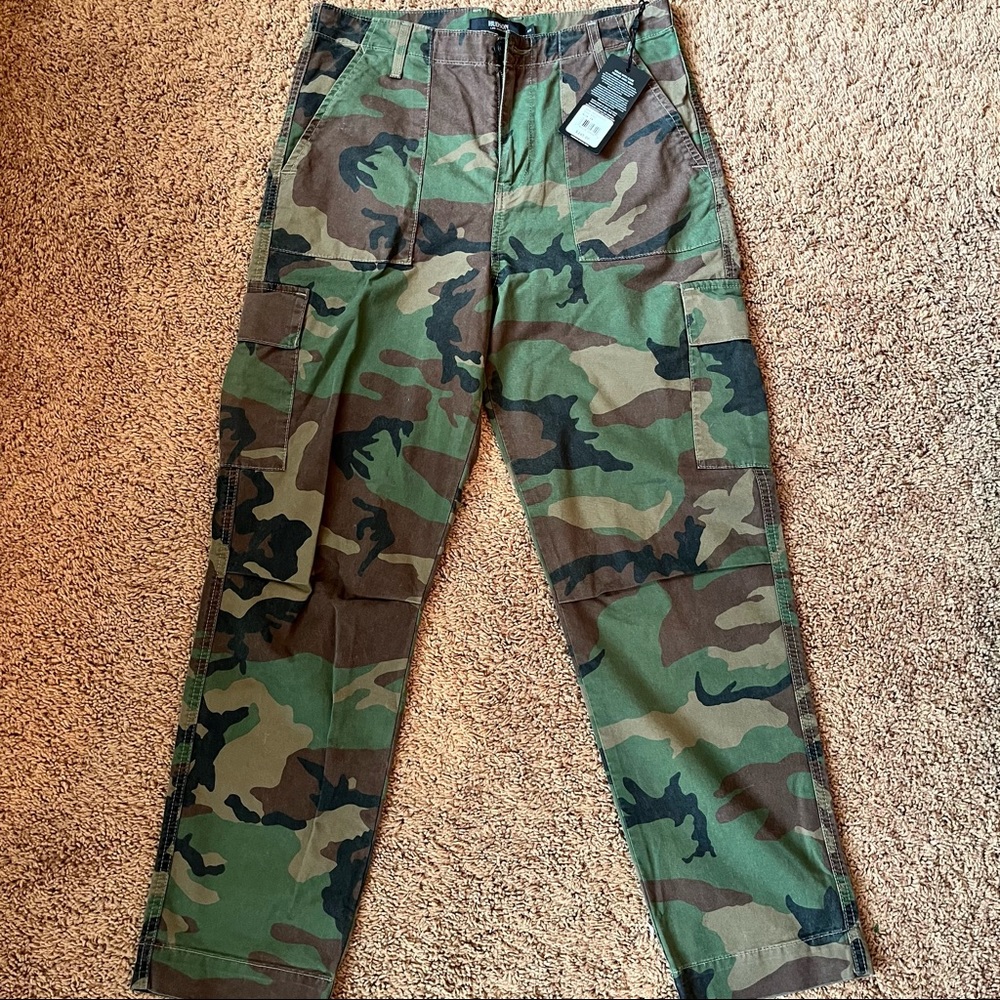 HUDSON size 29 High rise camo pants NWT